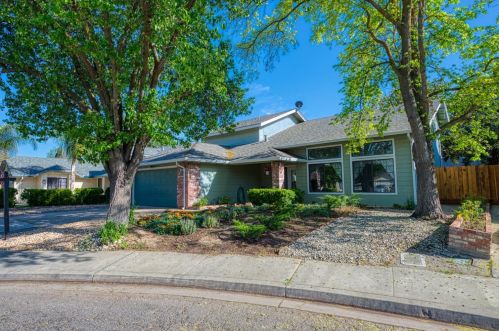 708 Bonneau Ct, Grayson, CA 95363-9104