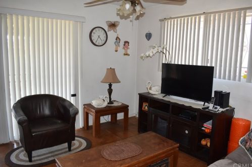 10333 San Gabriel Ave, South Gate, CA 90280-6605