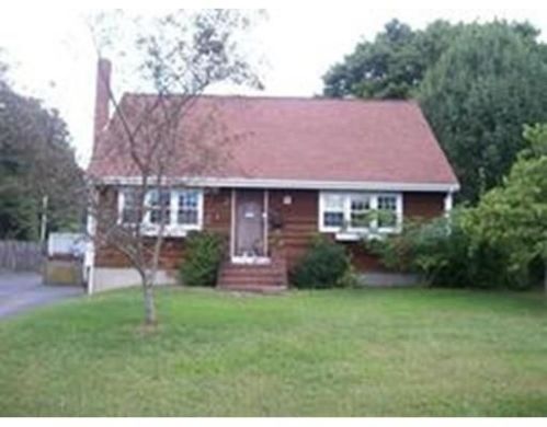 17 Shores Ave, Taunton, MA 02780-2930