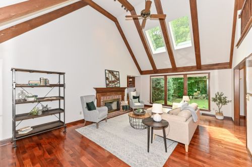 12427 Golf Dr, Thiensville WI  53092-2462 exterior