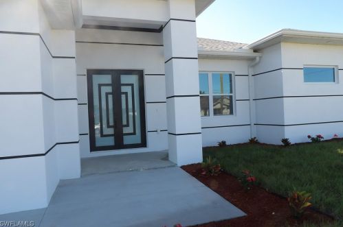 3209 34th St, Lehigh Acres, FL 33976-4560