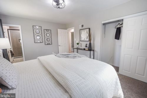 13333 Millwood Dr, Woodbridge VA  22191-1928 exterior