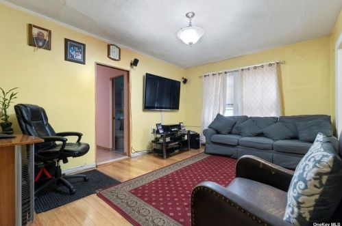 14-15 30th Rd, Long Island City, NY 11102-4033