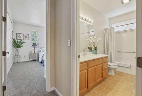 767 Red Barn Pl, Lathrop CA  95330-8975 exterior