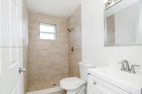 1401 3rd Ave, Dania Beach FL  33004-4214 exterior