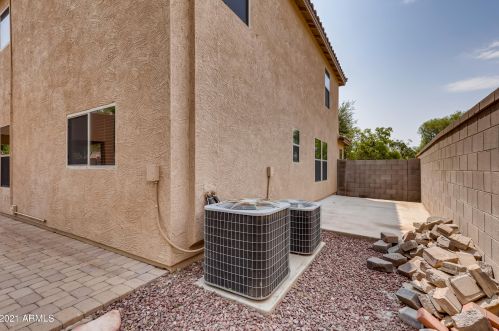 9009 6 St, Phoenix AZ 85020-3502 exterior