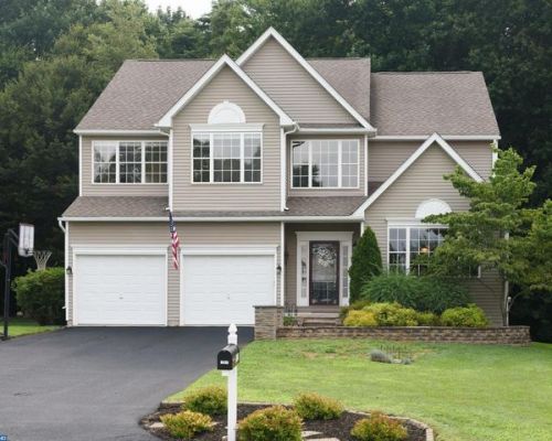 1525 Montana Dr, Downingtown, PA 19335-3855