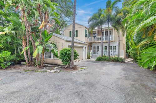 4110 Washington Rd, West Palm Beach, FL 33405-2742