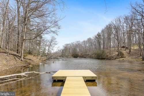 4471 Occoquan Overlook, Woodbridge VA  22192-6107 exterior