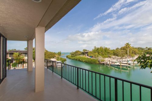 96000 Overseas Hwy, Key Largo FL 33037-2131 exterior