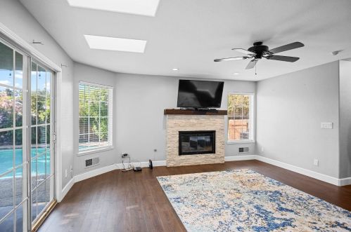 1840 Paddock Ln, Turlock CA  95382-2958 exterior
