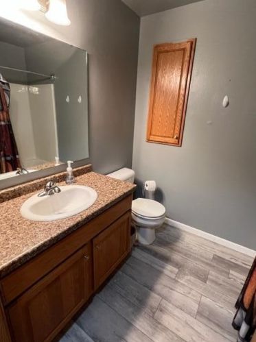 348 Woodridge Pl, Manitowoc WI  54220-7169 exterior