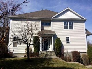 6 Maura Ln, Danbury CT  06810-7118 exterior