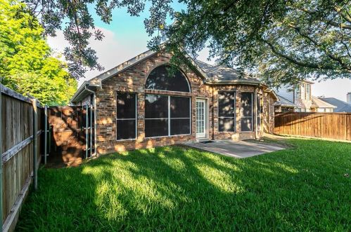 3609 Sutters Way, Lewisville TX  75022-2941 exterior
