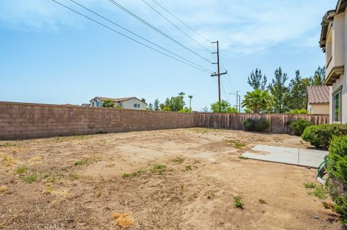 53187 Trailing Rose Dr, Lake Elsinore CA  92532-1660 exterior