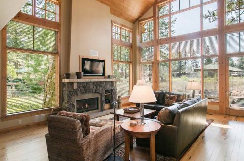 12328 Frontier Trl, Truckee, CA 96161-4544