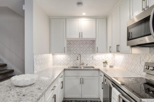 2756 Alta Vw Dr, San Diego CA  92139-3205 exterior