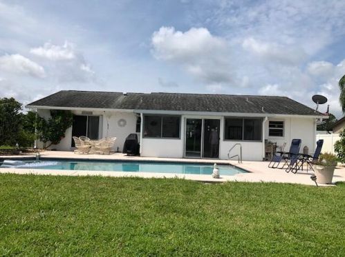 142 Bobwhite Rd, West Palm Beach, FL 33411-1733