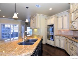 8721 98th Pl, Tulsa OK  74133-6261 exterior