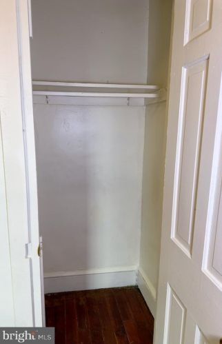 565 Pershing Ave, Lancaster PA  17602-4369 exterior