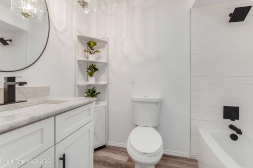 2965 Lantern Dr, Daytona Beach FL  32119-8510 exterior