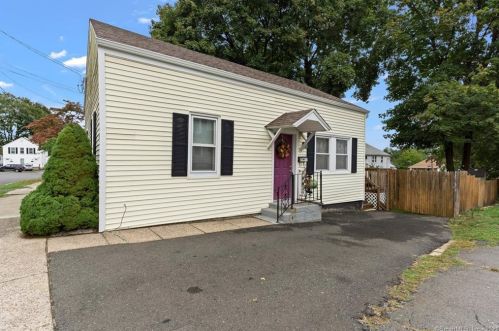17 Edgewood St, Bristol, CT 06010-6237