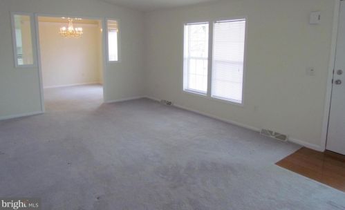 402 Moore Pl, Dover DE  19901-1359 exterior