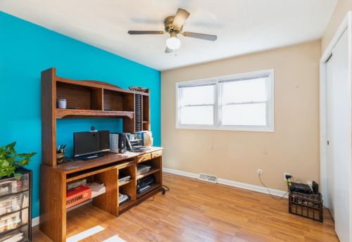 102 Lexington Dr, Dyer IN  46311-1316 exterior