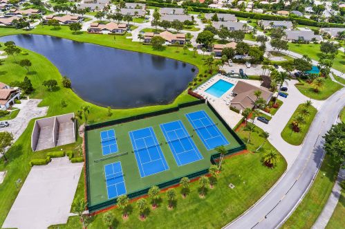 9568 Boca Gardens Pkwy, Boca Raton FL  33496-3741 exterior