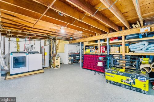 84 Franklin Corner Rd, Lawrence Township NJ  08648-2102 exterior