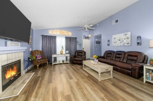 366 Kirby St, San Jacinto CA  92582-6927 exterior