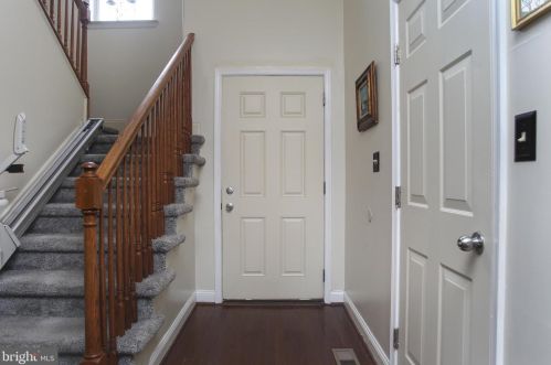 47 Barlow Dr, Souderton PA  18964-2276 exterior