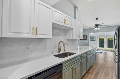4601 10th Ave, Cape Coral, FL 33914-6456