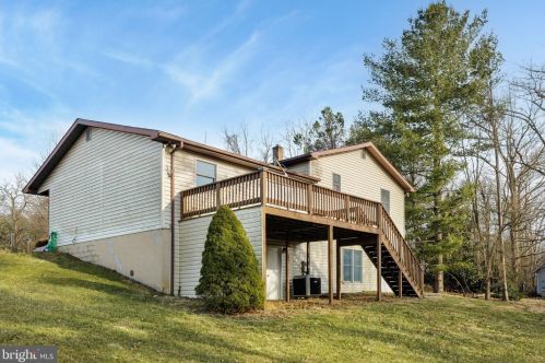 468 Hillcrest Rd, Edinburg VA  22824-2923 exterior