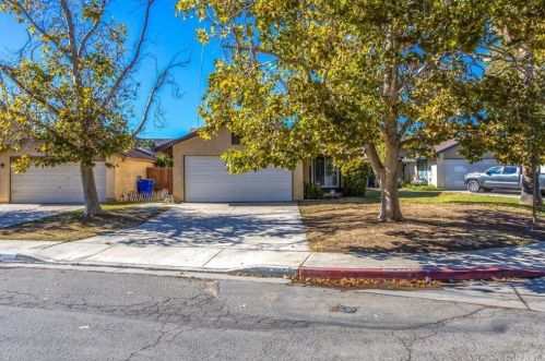 4894 Alta Dr, San Bernardino, CA 92407-2988
