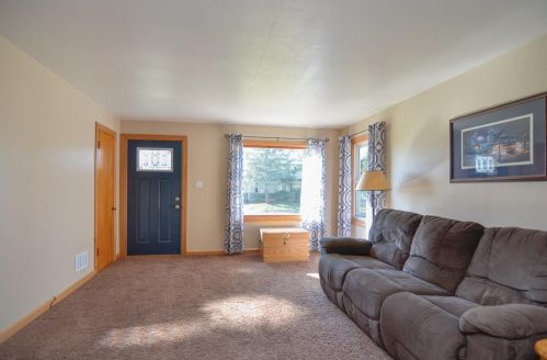 1663 Mason Way, Green Bay WI  54302-2721 exterior