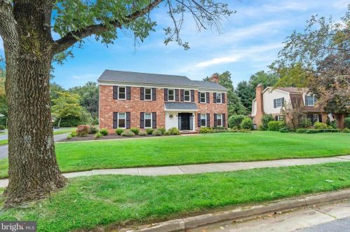 719 Taunton Rd, Wilmington, DE 19803-1709