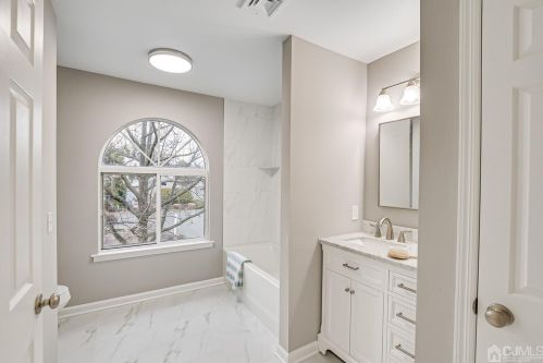 502 Park Pl, Springfield NJ  07081-3504 exterior