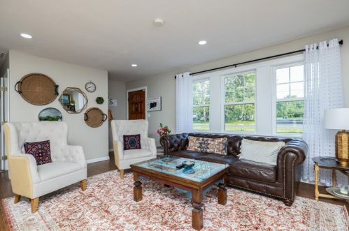 28 Talcott Rd, Glastonbury CT  06033-2919 exterior