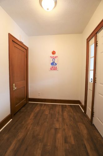 30 Eastern Ave, Covington KY 41018-1922 exterior