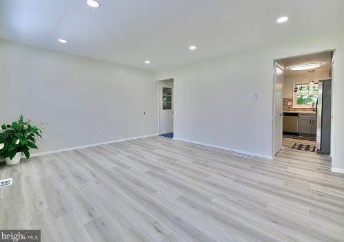 1694 Bethel Rd, Boothwyn PA  19060-2049 exterior