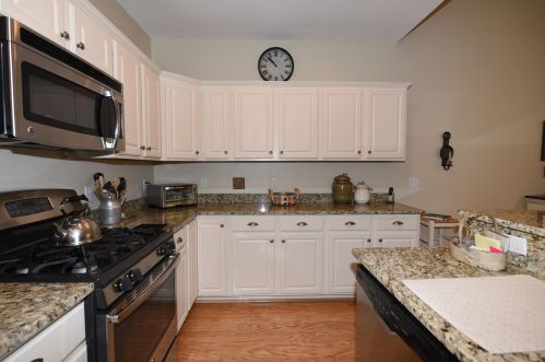 114 Greyhawk Dr, Mashpee MA 02649-4486 exterior