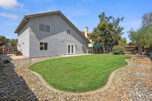 293 Crane Rd, Valley Home CA  95361-8106 exterior
