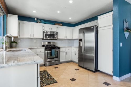 29524 Westwind Dr, Lake Elsinore CA  92530-1242 exterior