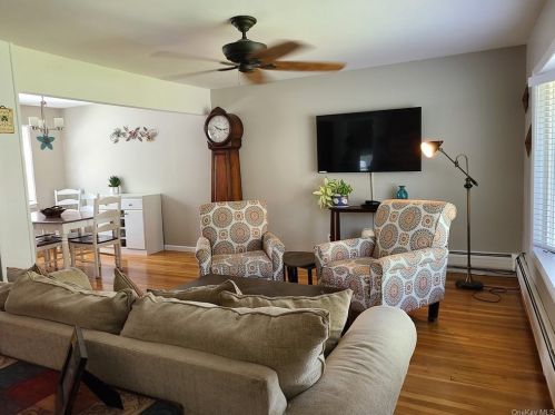 234 Valley Rd, Valley Cottage NY  10989-2439 exterior