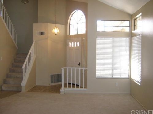 15618 Lucille Ct, Santa Clarita, CA 91387-4438