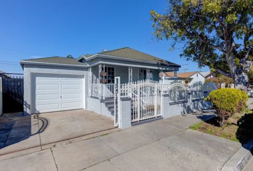 761 Bonds St, Long Beach, CA 90745-6002