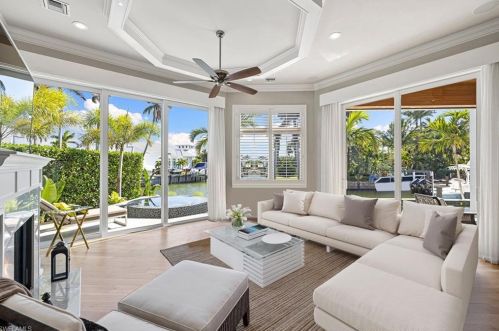 1266 Cobia Ct, Naples FL  34102-1549 exterior