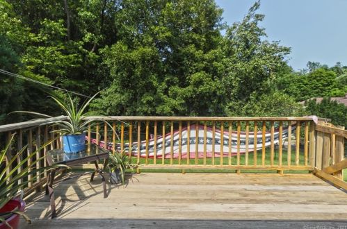 2 Behrle Dr, Ansonia CT  06401-2024 exterior