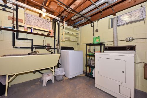 4572 70th St, Milwaukee WI  53218-5407 exterior